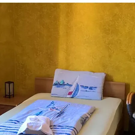 Pizzeria & Etna Guest house