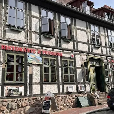 Pizzeria & Etna *