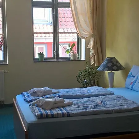 Pizzeria & Etna Guest house