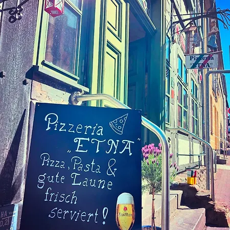 Pensionat Pizzeria & Etna Waren (Mueritz)